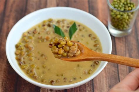 Try this sweet malaysian dish made of green mung beans cooked with decadent, creamy coconut milk and palm sugar. Resep Bubur Kacang Hijau, Menu Sarapan Manis