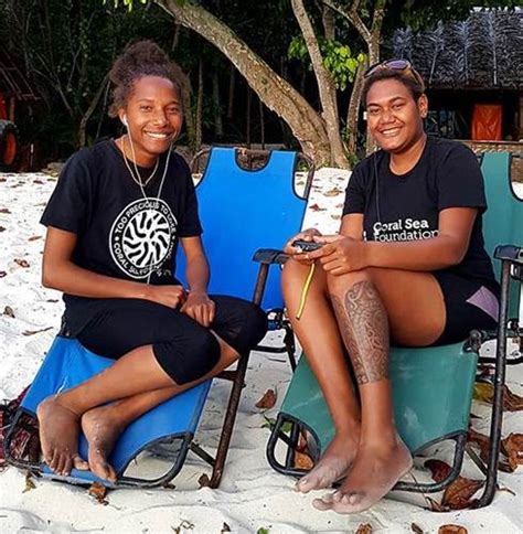 17 Sea Women Of Melanesia Padi Certified In Conflict Islands Papua New