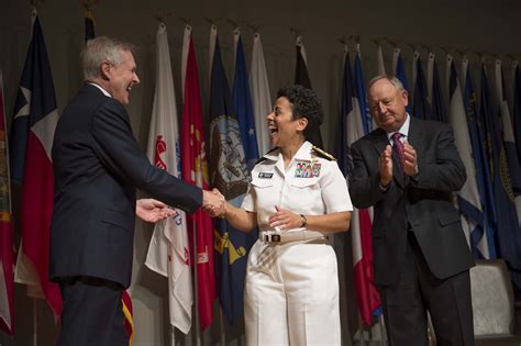 michelle j howard becomes navy s first female 4 star admiral female navy officer navy female