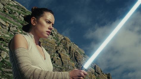 Star Wars How Women Make The Last Jedi A Force