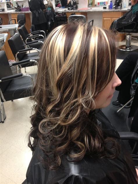 26 Chunky Highlights Curly Hair Ennaismilannia