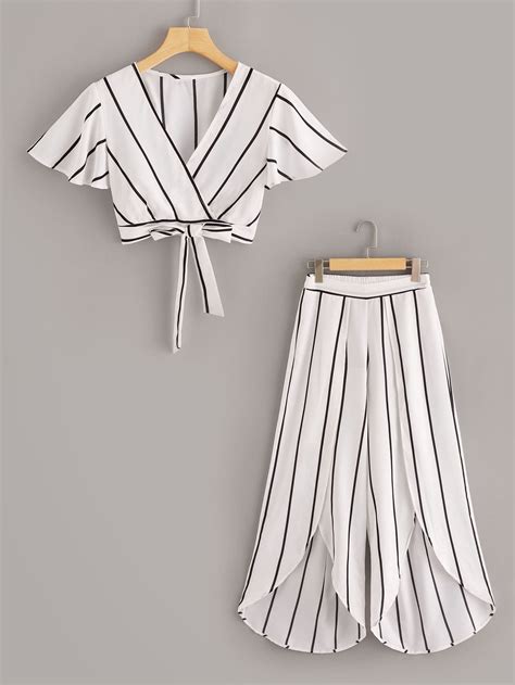 Girls Fashion Clothes, Girl Fashion, Teen Fashion Outfits, Fashion