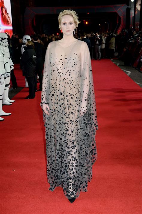 Gwendoline Christie Star Wars The Last Jedi Premiere In London 09 Gotceleb