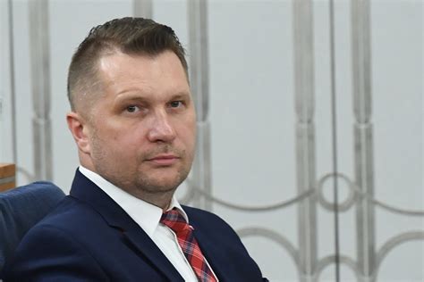 Minister przemysław czarnek podzielił się opinią ws. Politolog: Czarnek w rządzie odcina paliwo Ziobrze