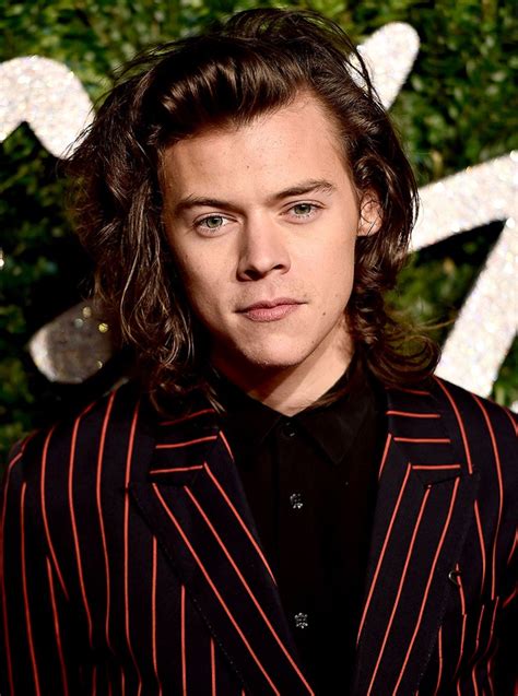 Harry styles — tours and endorsements 05:24. Celebrity Harry Styles - Lovers Changes