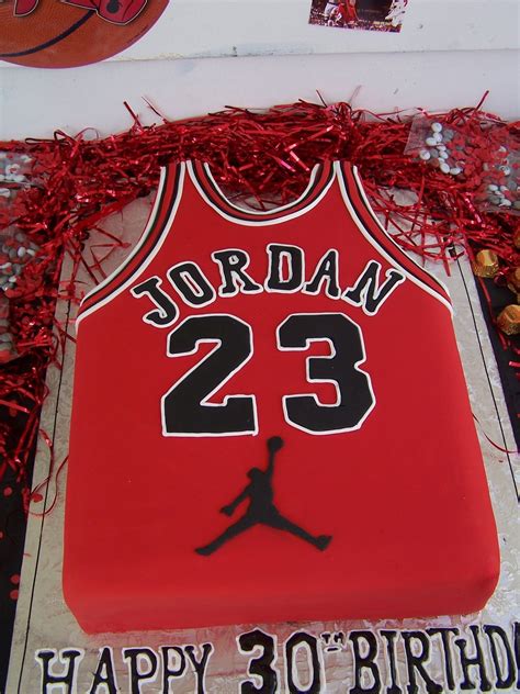 Pin By Lynne Smith On Basketball Stuff Jordan Cake Michael Jordan