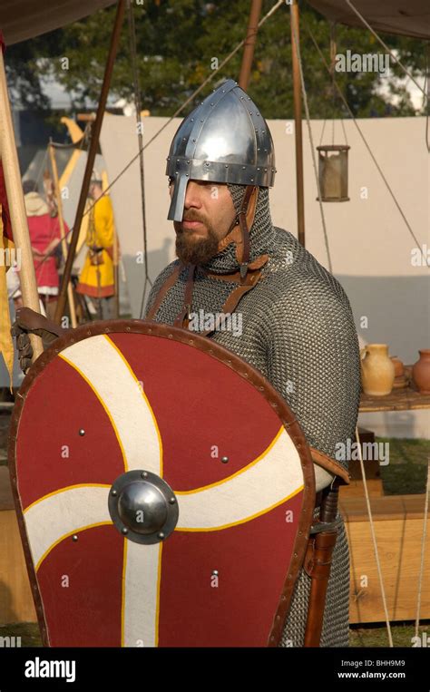 Battle Hastings Re Enactment Norman Knight Shield Stock Photo Alamy