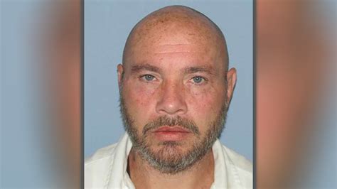 convicted murderer escapes from prison in alabama iheart