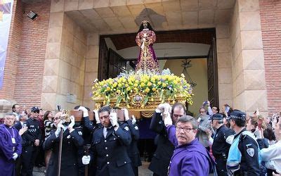 Allí dejó, a escondidas, a su perro oto, dos tarjetas de. Procesiones | Jueves Santo | Semana Santa de Albacete ...