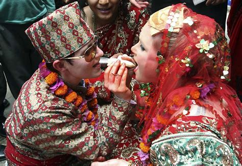 same sex couple weds in nepal