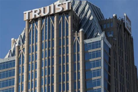 Truist Financial Customer Service Headquarter Address And Phone Numbers