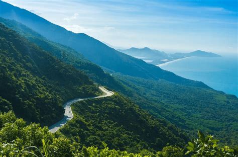 Hai Van Pass The Magnificent Beauty Of The Bending Road In Da Nang Da Nang Leisure