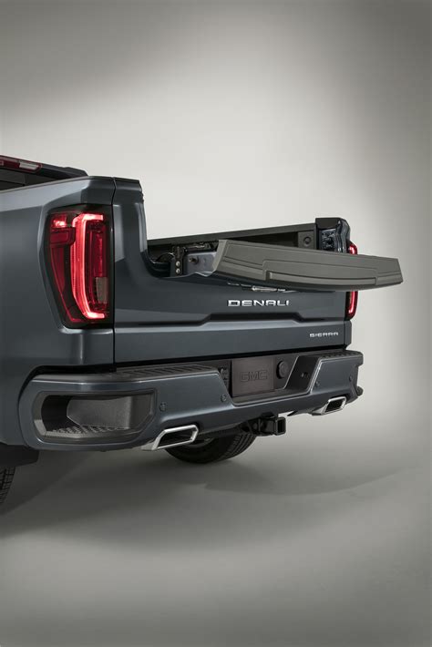 2019 Gmc Sierra Revealed With Carbon Fiber Bed New Multi Use Tailgate