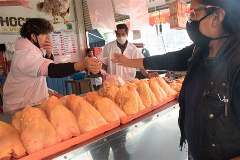 Qué Significan Las Rayas Blancas En El Pollo Y Por Qué No Es Recomendable Comerlo Infobae