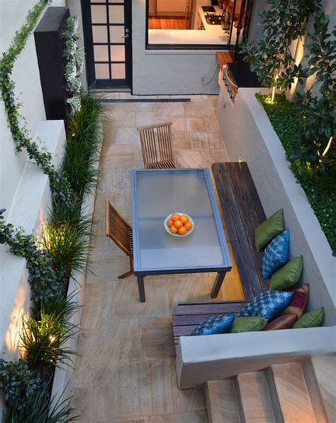 20 Lovely Backyard Ideas With Narrow Space Homemydesign