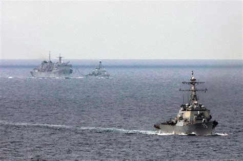 Navios Da Marinha Dos Eua Visitam O Mar De Barents Pela Primeira Vez