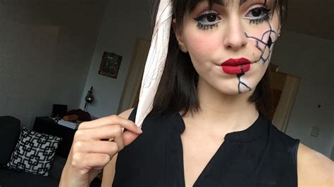 Halloween Makeup Look 1 Broken Doll Mademoiselle Olantern