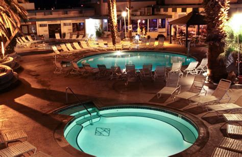 Desert Hot Springs Spa Hotel Desert Hot Springs Ca Resort Reviews Resortsandlodges Com