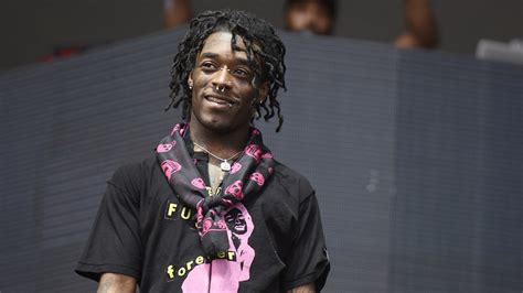 Lil Uzi Vert Freestyles In Times Square In The Perfect
