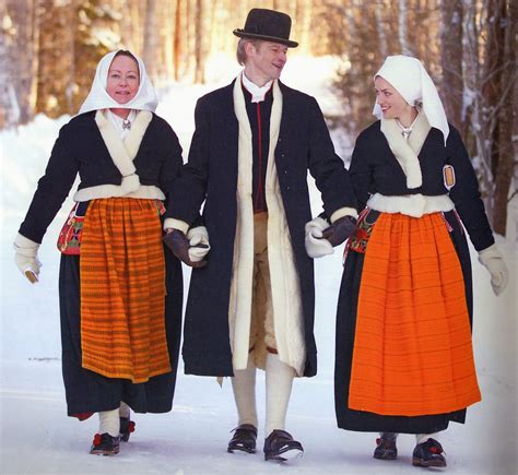 folkcostumeandembroidery mens costume of leksand dalarna sweden and leksand embroidery