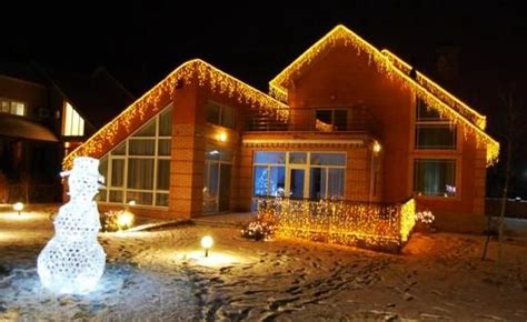 33 Dazzling Ideas For Winter Decorating With Christmas Lights Зимние