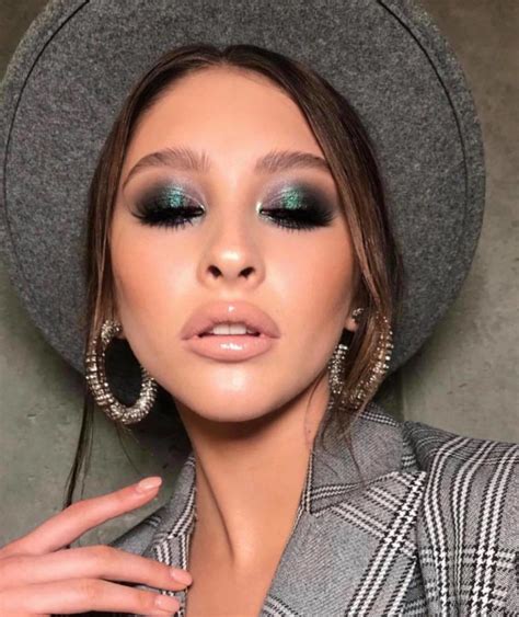 Try The Hottest 2021 Spring Makeup Trends Before Everyone Else Glam