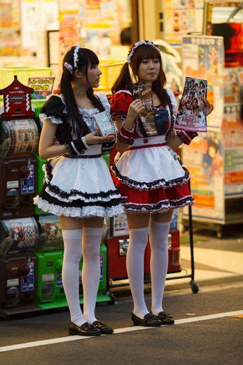 127 Things To Do In Japan Part 4 Maid Outfit Harajuku Fashion