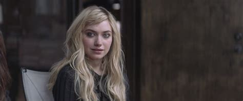 Imogen Poots In The Film That Awkward Moment Awkward Moments