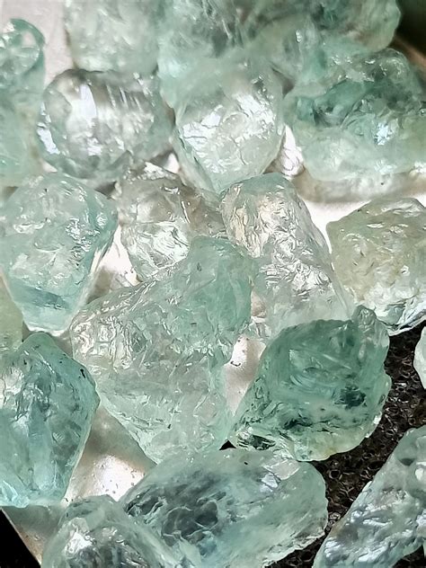 10 Pieces Natural Raw Aquamarine Crystal Untreated Blue Etsy Canada