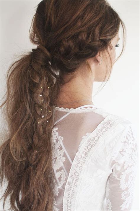 26 Boho Hairstyles With Braids Bun Updos And Other Great New Stuff To