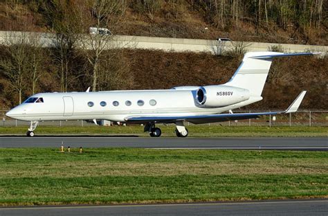 Airplane Life Steve Jobs And Jony Ive Private Jet Gulfstream N2n