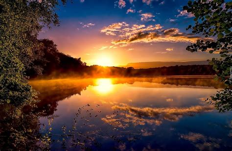 Jezioro Gałęzie Wschód Słońca