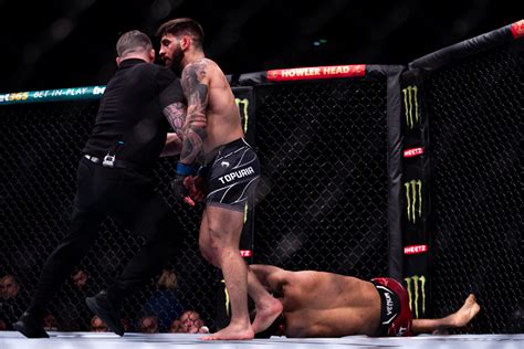 Kto Faworytem Na UFC Volkanovski Czy Topuria Whittaker Czy Costa