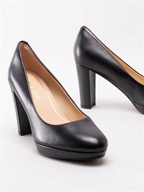 Clarks Kendra Sienna Black - Svarta klassiska pumps med platå - Damskor