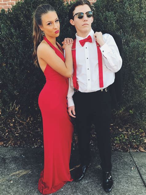 couple prom pics | Prom matching couples, Prom pictures, Couple prom