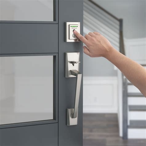 Door Handles that Pair well with Electronic Locks | Kwikset Locks
