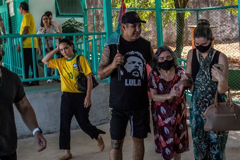 Voters Cast Ballots Amid Fears And Hope For Brazils Future The New York Times