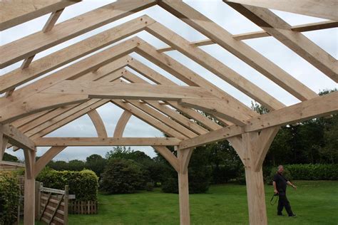 Raised King And Queen Truss Prices Uk Oak Roof Trusses Oak Timber Framing