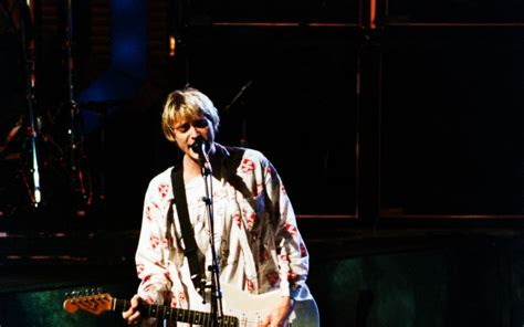 East urban home 'kurt cobain guitar' metal framed graphic art print poster. Kurt Cobain Wallpaper (65+ immagini)