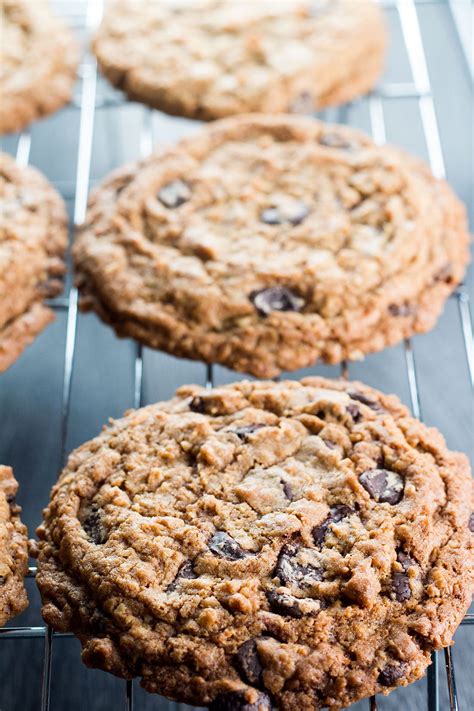 What you can't use is blackstrap molasses, which is more bitter and less sweet than its lighter. Chocolate Chip Oatmeal Cookies - One fantastic cookie recipe!