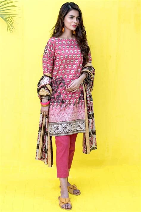 Khaadi Tropical Escape Lawn Collection 2018 B18102 Pink 3pc Yourlibaas