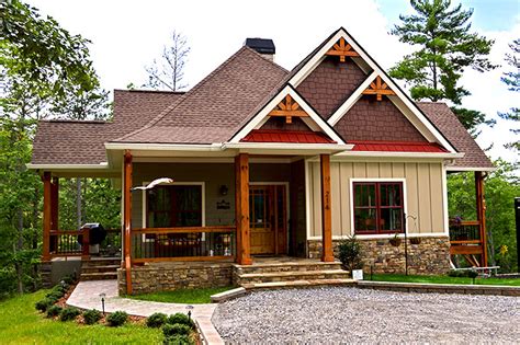 Pictures can help home plan shoppers visualize what the home will look like once construction is complete, although take note that some photos may show modified designs. Lake Wedowee Creek Retreat House Plan