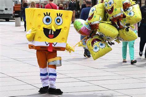 Do you have a halloween costume yet? 18 DIY Spongebob Costume Ideas - How To Make A Spongebob ...