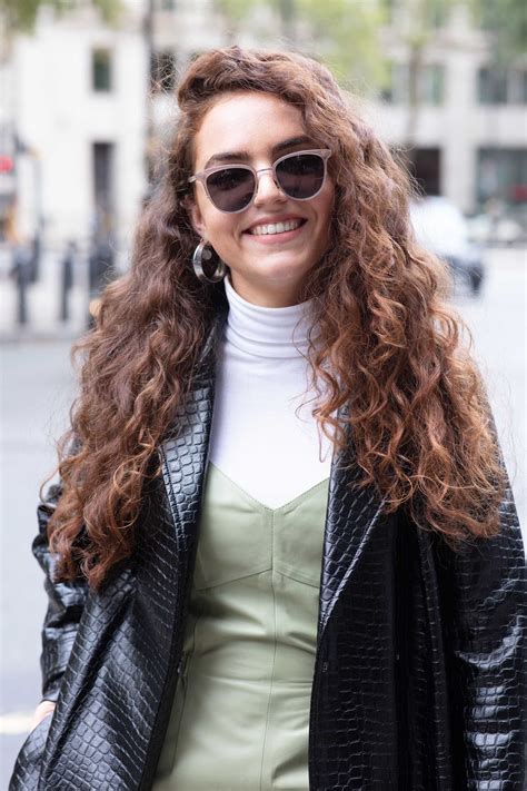 27 Long Curly Hair Ideas To Add To Your Hair Bucket List