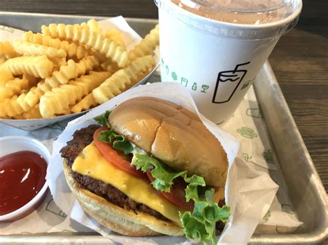 As Shake Shack Opens In Fort Lauderdale We Put It To The