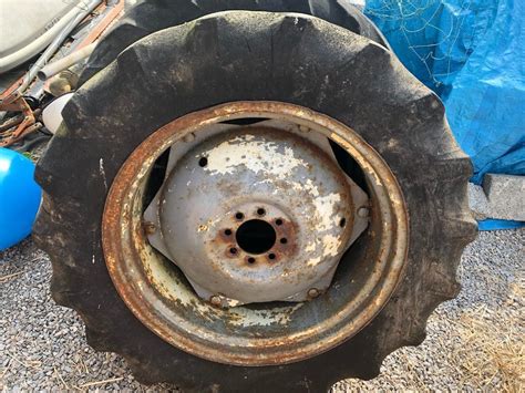 2 Rear Tractor Rims And Tyres Massey Ford Farm International In