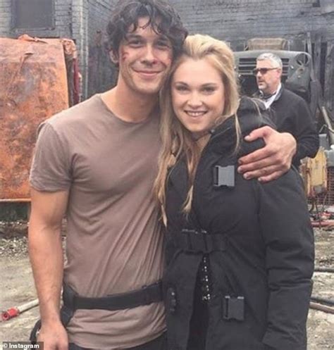 The 100 Co Stars Eliza Taylor And Bob Morley Announce Theyre Married