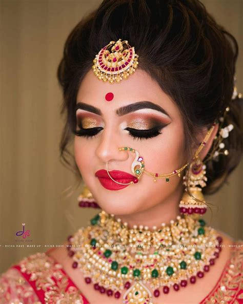 Bride Model At Jasmine Beauty Care Ahmedabad Makeup Indian Bridal Makeup Bridal Eye Makeup