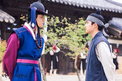 What follows is the love story of hong shim, 'joseon's oldest unmarried woman,' and lee yul, the amnesiac crown prince. EXO's D.O. And Nam Ji Hyun Show Sweet Chemistry With "100 ...