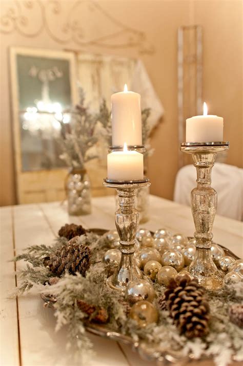 28 Best DIY Christmas Centerpieces (Ideas and Designs) for 2020